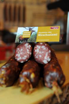 Preview: Metnitztaler Hirschsalami, 1/2 Stange, ca 300g Preview: Metnitztaler Hirschsalami, 1/2 Stange, ca 300g